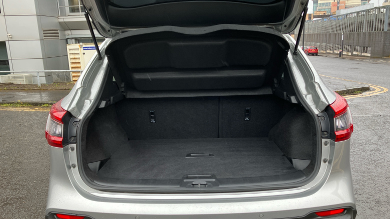 Nissan Qashqai 1.3 DiG-T 160 N-Connecta 5dr Petrol Hatchback